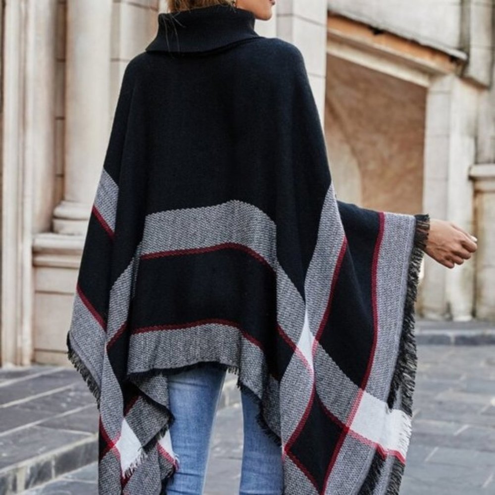 CLASSIC PONCHO - BLACK - Picture 4 of 6